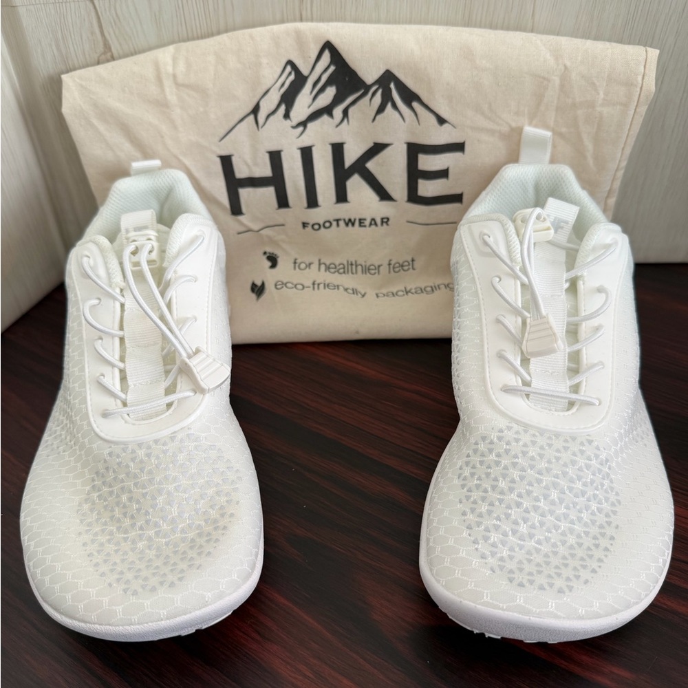 New In Bag Hike Footwear Barefoot Sneakers White Women’s 9 Wide Toebox Comfort